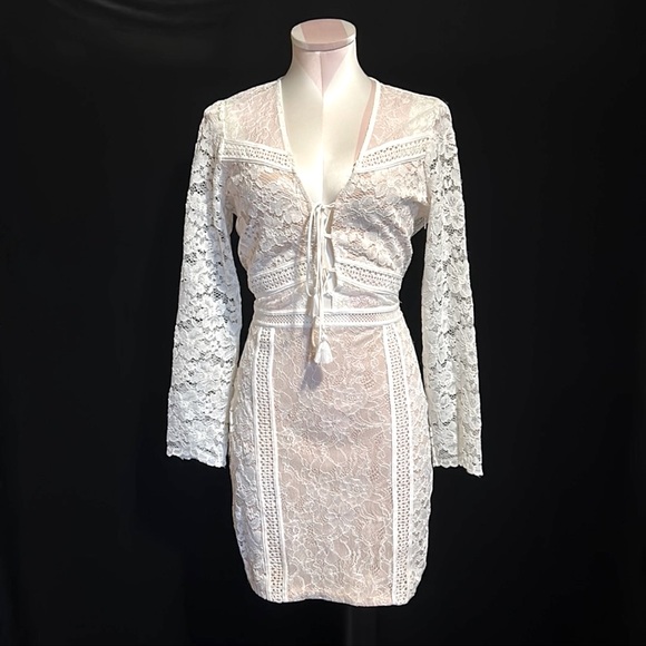 Express Dresses & Skirts - Express, cream , lace long sleeve dress